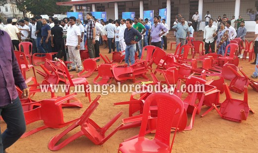 Suvarna News Mega Fight in Mangalore